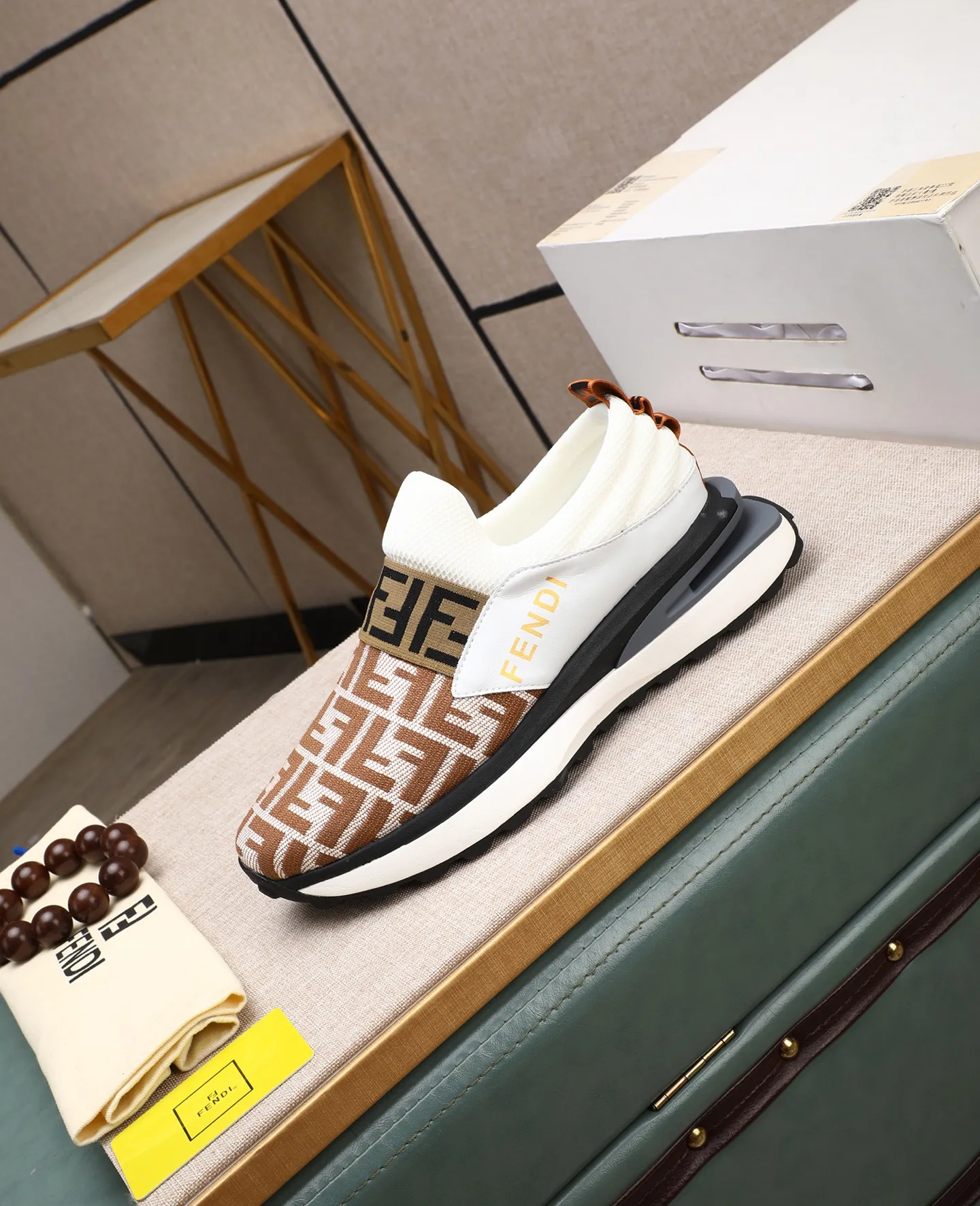 Men's shoes 💰460🕷🕷[FENDI] Fendi fashionable casual men's shoes 🇨🇳Original official website 1:1 model opening, new models are available first 💯Not high-profile but avant-garde, simple About low-key and fashionable, super versatile style 🌿 Made of original cowhide ➕ Pigskin lining 🎋 The version is comfortable on the feet, so rigorous for any small place, and the workmanship is first-class 🍍38-44 Large quantities in stock